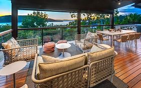 Point Blue On Hamilton Island By Hiha